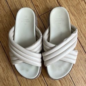 Gently Used Size 10 Oasis Society Cross Sandals